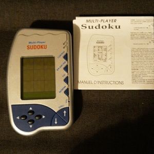 Electronic multi-player Sudoku